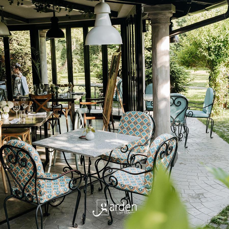 Hotel Garden Приштина Екстер'єр фото
