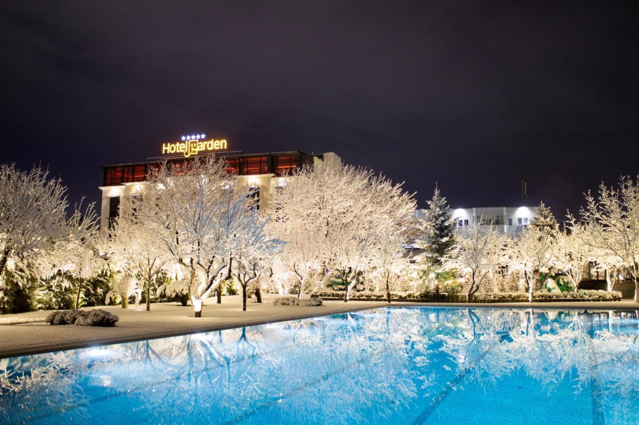 Hotel Garden Приштина Екстер'єр фото
