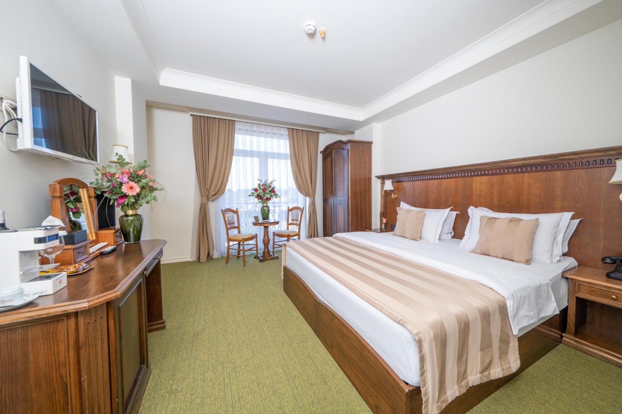 Hotel Garden Приштина Екстер'єр фото